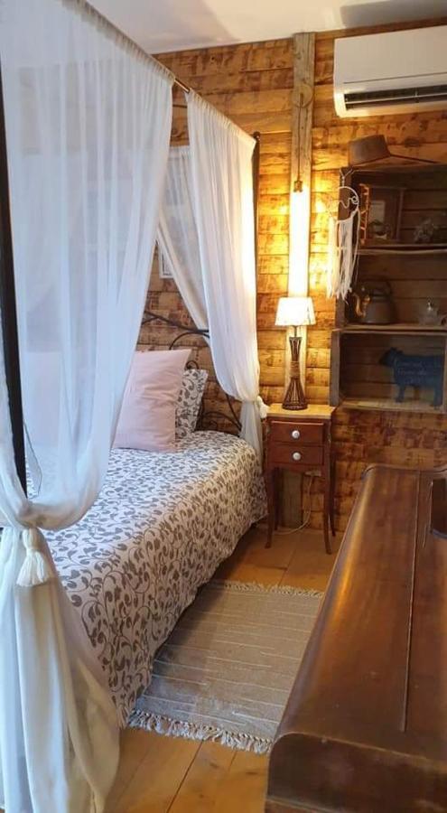 Chambre D'Hotes Le Petit Ranch Los Masos Exteriör bild